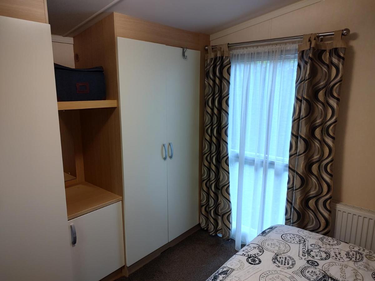 Chalet Met Veranda Aan Bosrand Vledder 외부 사진