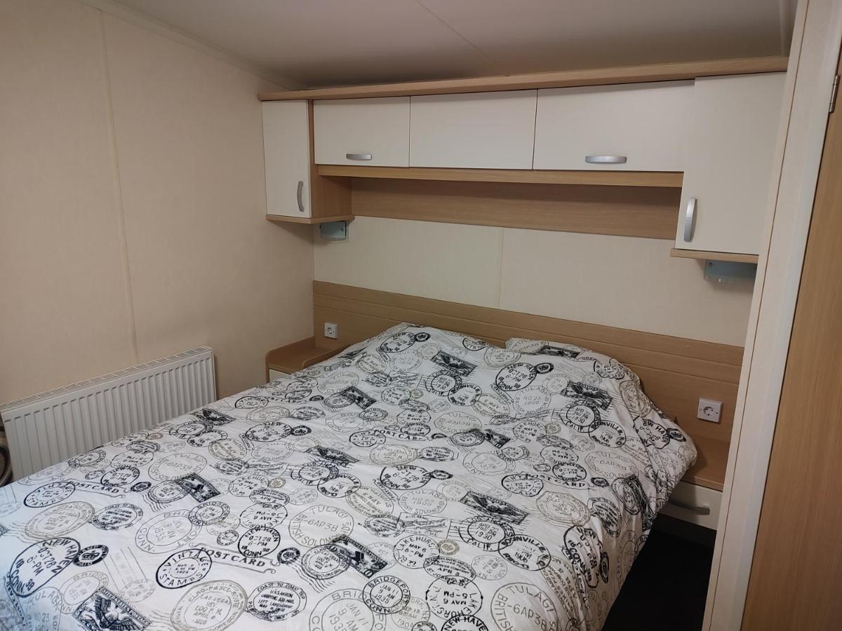 Chalet Met Veranda Aan Bosrand Vledder 외부 사진