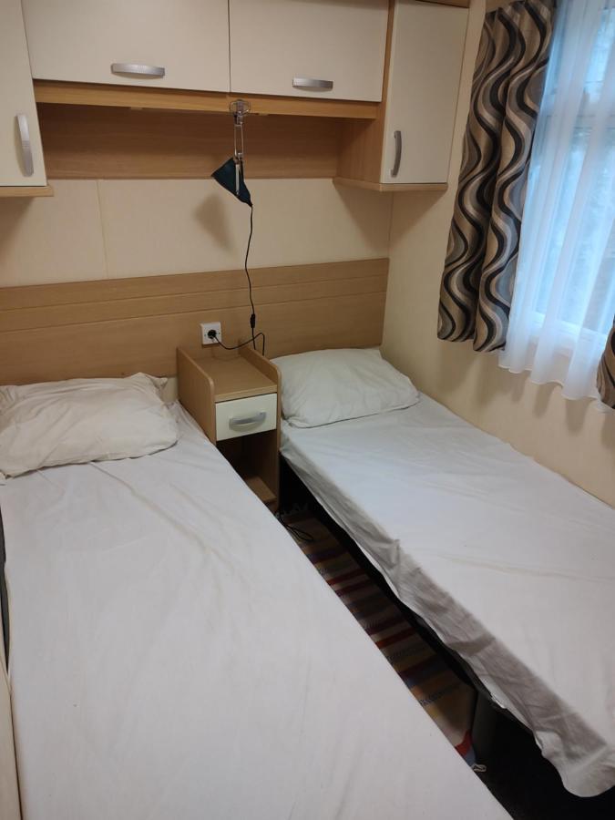 Chalet Met Veranda Aan Bosrand Vledder 외부 사진