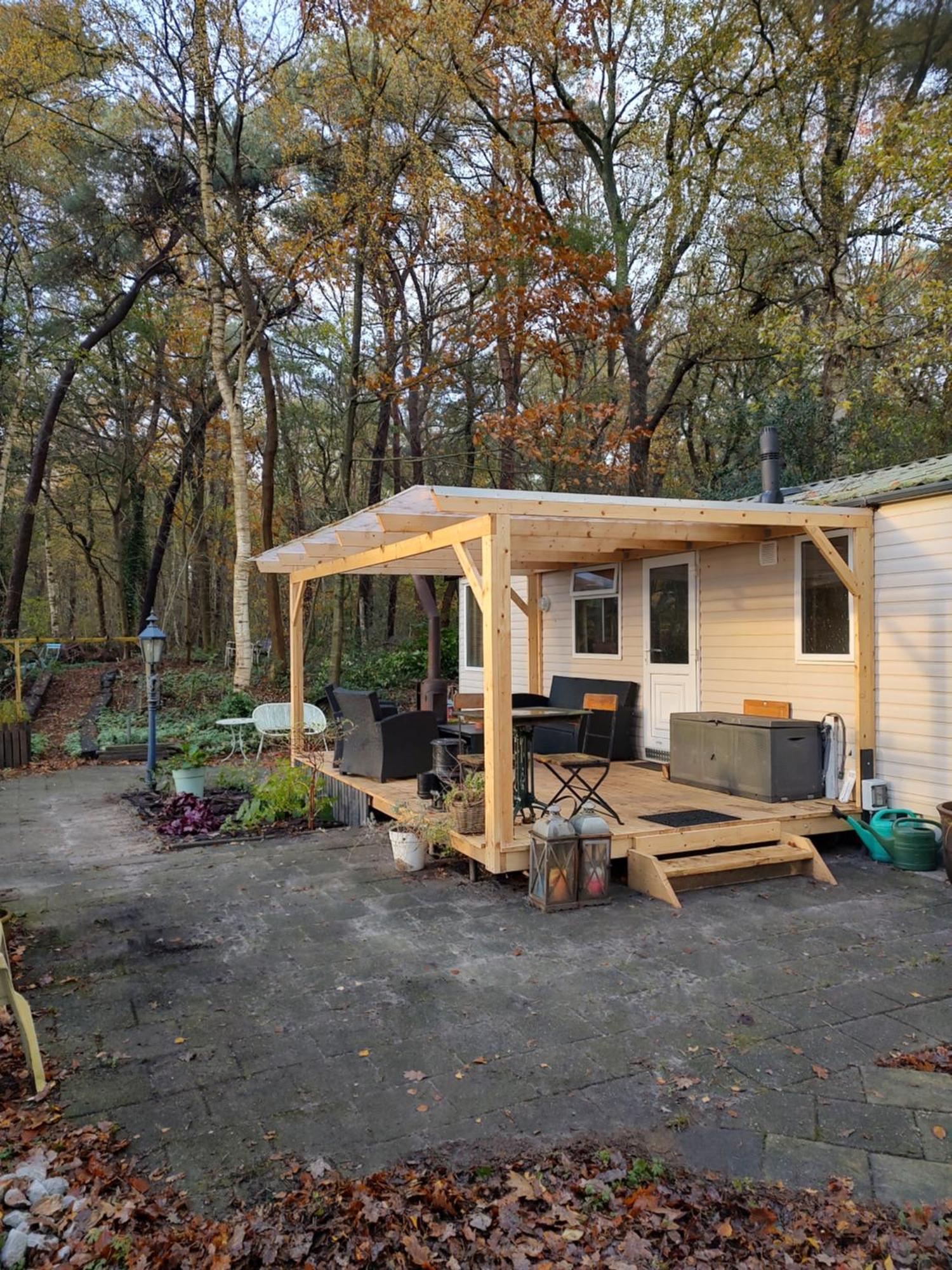 Chalet Met Veranda Aan Bosrand Vledder 외부 사진