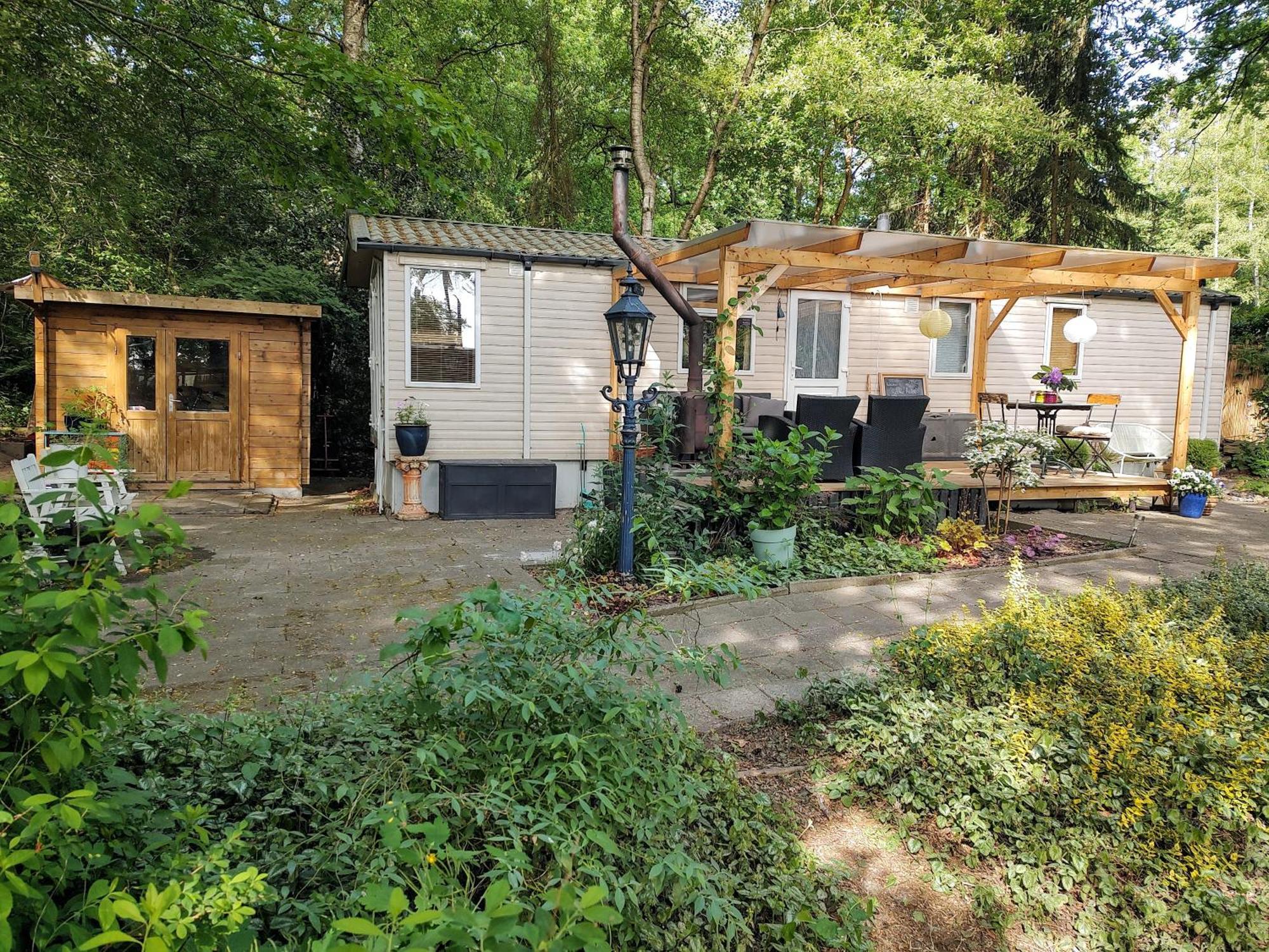 Chalet Met Veranda Aan Bosrand Vledder 외부 사진